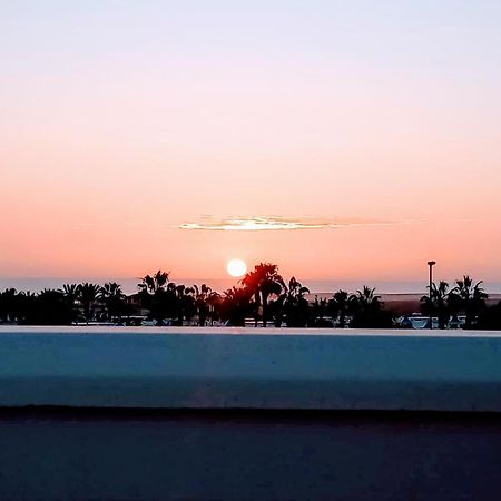 A Casa Di Ilaria Vandrarhem Corralejo Exteriör bild